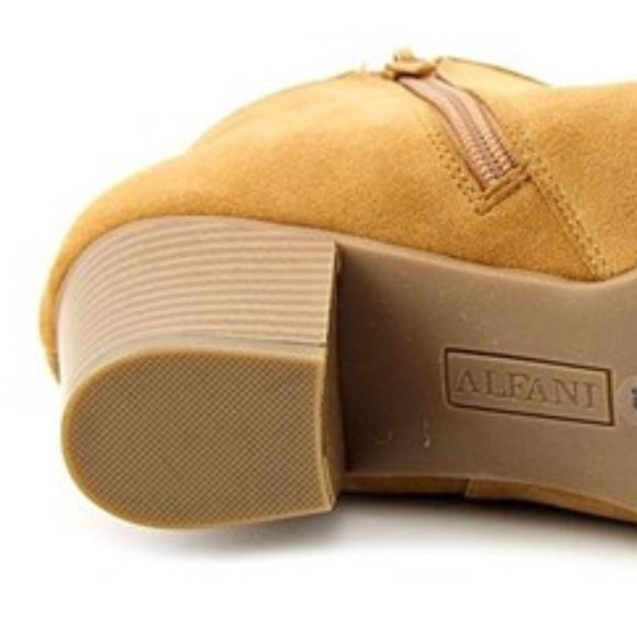ALFANI WOMENS LEOH ANKLE BOOTIES, COGNAC - Picture 3 of 4